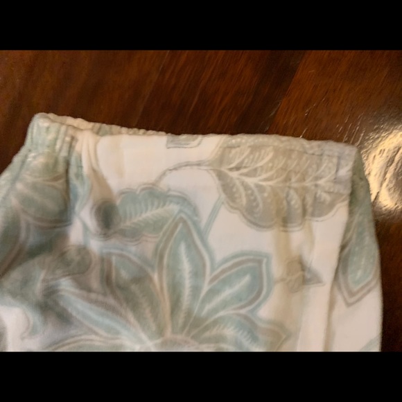 Post shower wrap. - Picture 4 of 6